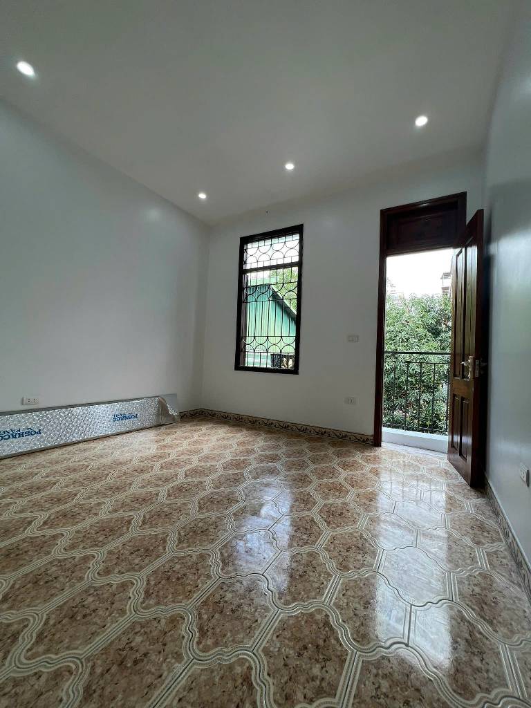 Bán nhà Hồng Mai - diện tích 52.3m2 3 tầng - Ô tô đỗ cách nhà 30m - giá 19,8 tỷ