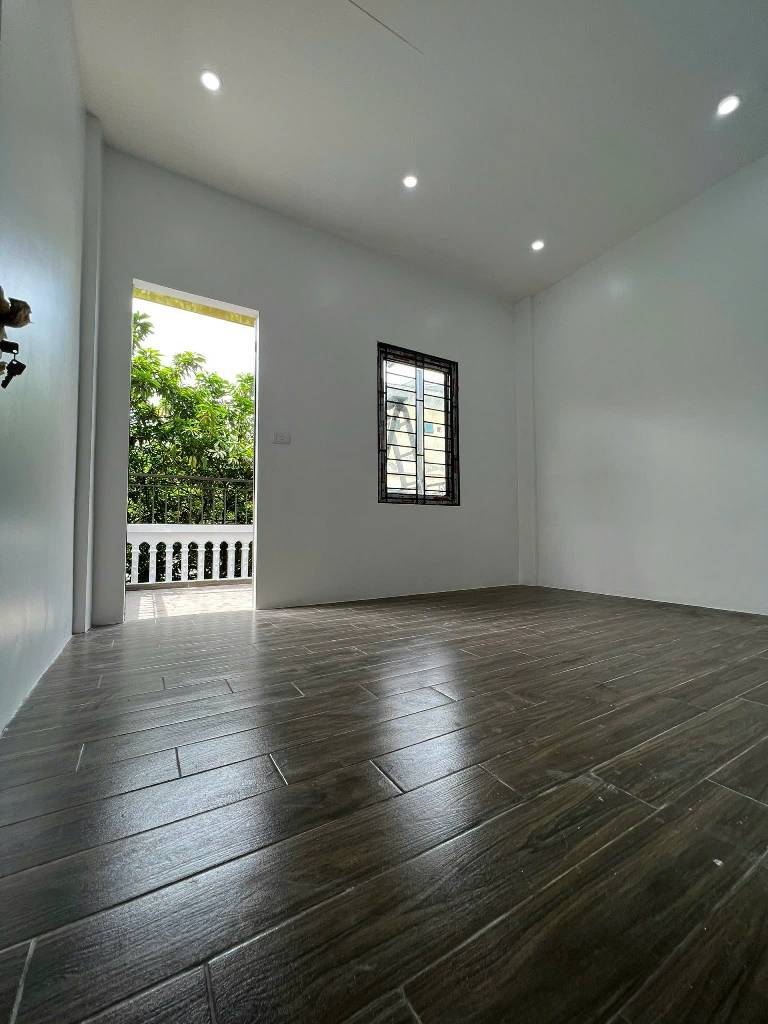 Bán nhà Hồng Mai - diện tích 52.3m2 3 tầng - Ô tô đỗ cách nhà 30m - giá 19,8 tỷ