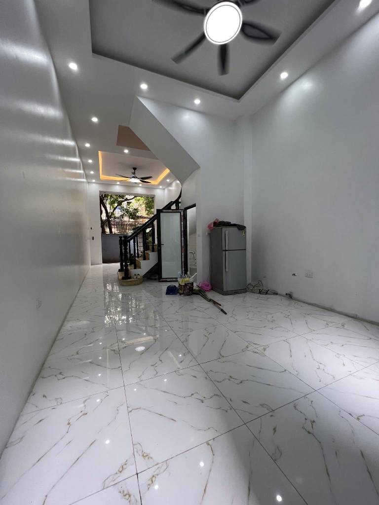 Bán nhà Hồng Mai - diện tích 52.3m2 3 tầng - Ô tô đỗ cách nhà 30m - giá 19,8 tỷ