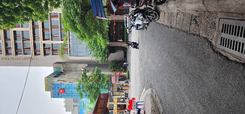 Bán nhà Phan Phù Tiên - diện tích 84.3m2 2 tầng - Nhà cũ, đất tặng nhà - giá 17,5 tỷ