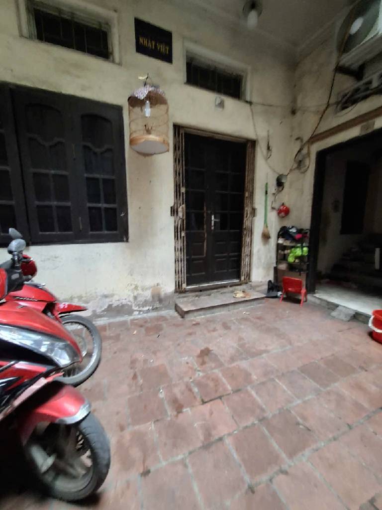 Bán nhà Phan Phù Tiên - diện tích 84.3m2 2 tầng - Nhà cũ, đất tặng nhà - giá 17,5 tỷ