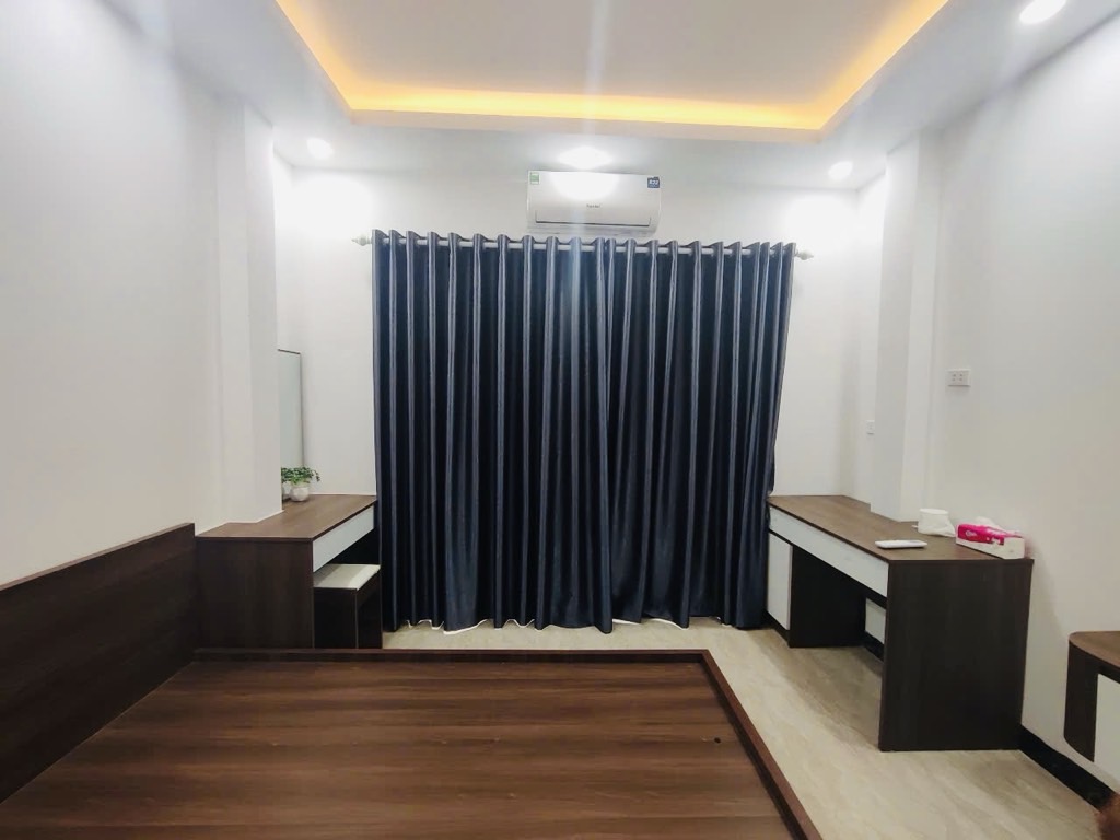 Bán nhà Dương Văn Bé - diện tích 30.2m2 5 tầng - Lô góc, thang máy - giá 10,6 tỷ