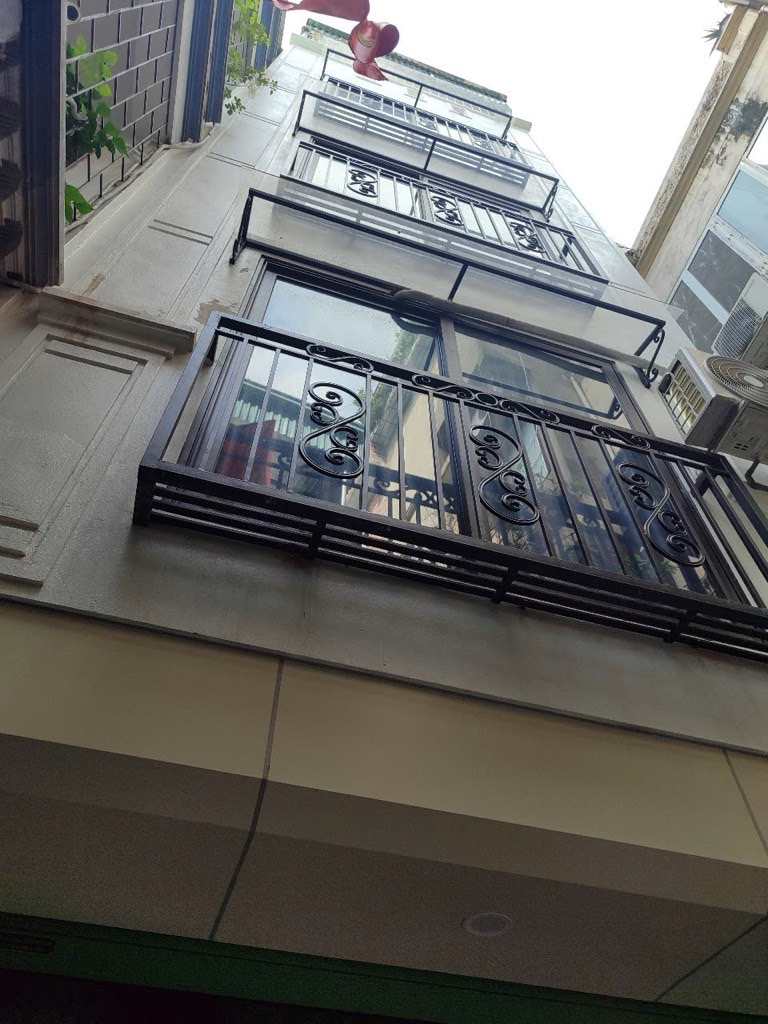 Bán nhà Dương Văn Bé - diện tích 30.2m2 5 tầng - Lô góc, thang máy - giá 10,6 tỷ