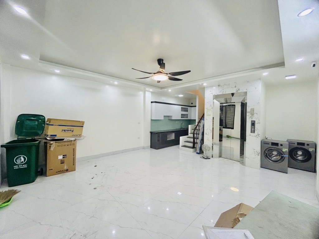 Bán nhà Minh Khai - 73m2 5 tầng - kinh doanh online, thang máy, full nội thất - giá 12,5 tỷ