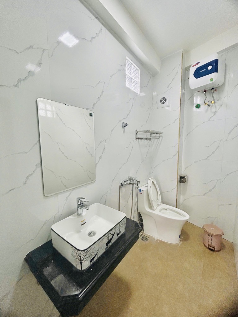 Bán nhà Minh Khai - 73m2 5 tầng - kinh doanh online, thang máy, full nội thất - giá 12,5 tỷ