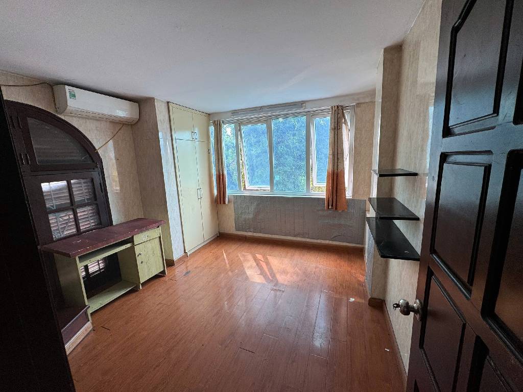 Bán nhà Nguyễn Đình Chiểu - diện tích 9,4m2 5 tầng - Lô góc, vỉa hè - giá 10,5 tỷ