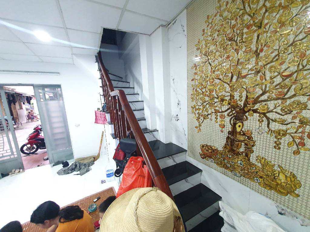 Bán nhà Văn Miếu - diện tích 25m2 2 tầng - Lô góc, ô tô cửa - giá 3 tỷ