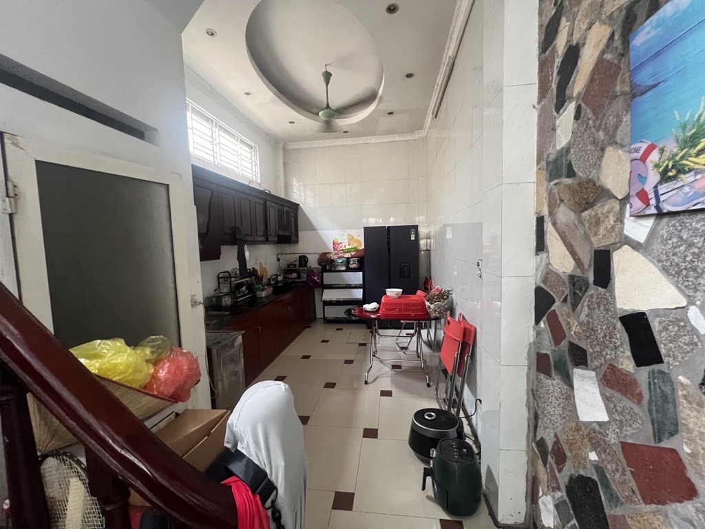 Bán nhà Trương Định - diện tích 39,2m2 5 tầng - Lô góc, kinh doanh - giá 12 tỷ