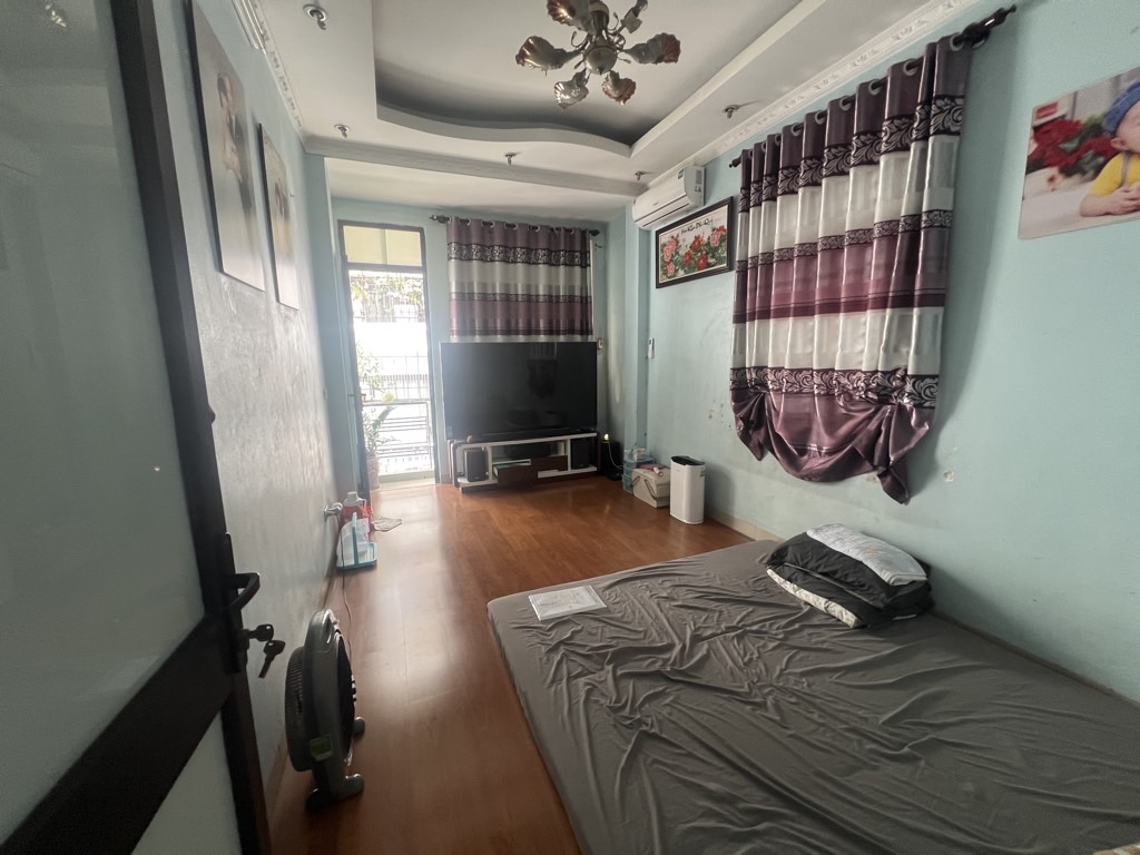 Bán nhà Trương Định - diện tích 39,2m2 5 tầng - Lô góc, kinh doanh - giá 12 tỷ