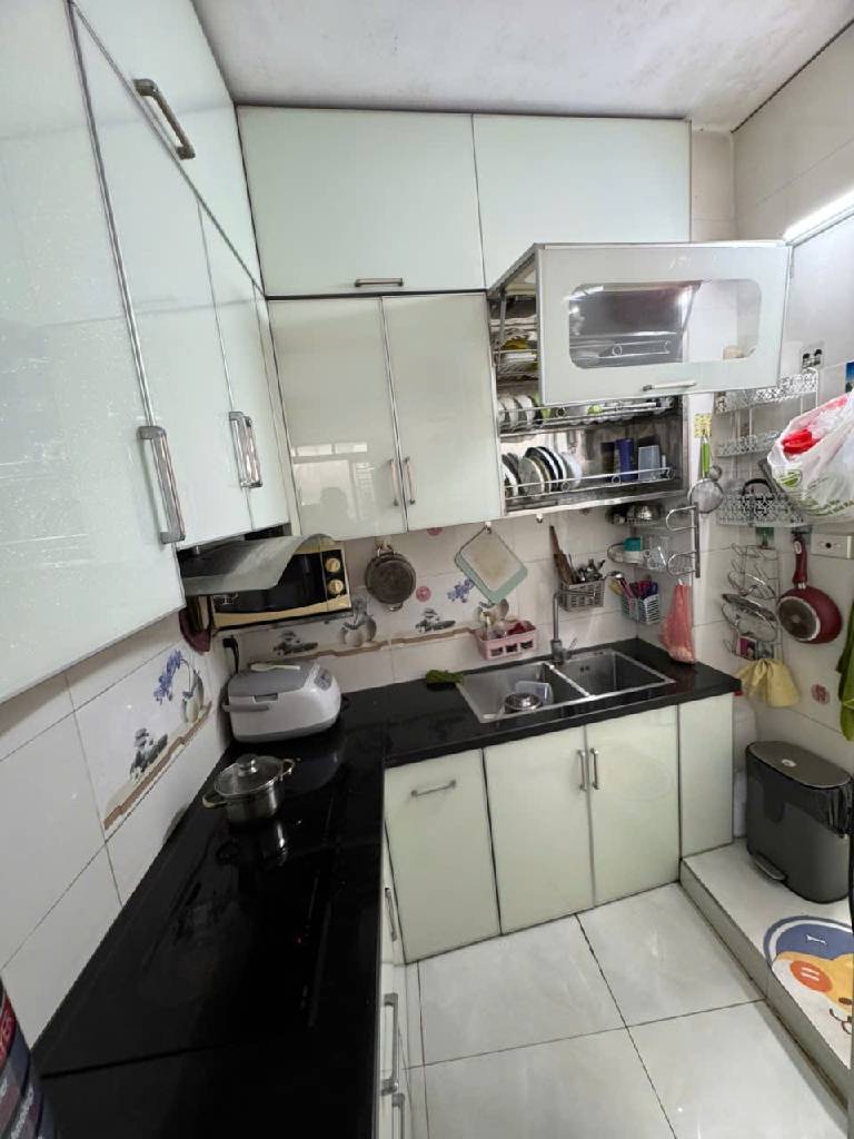 Bán nhà Định Công Thượng - diện tích 35m2 3 tầng - NGÕ NÔNG - giá 4 tỷ