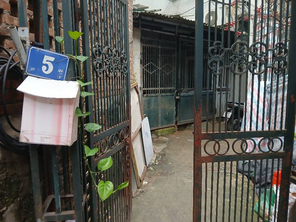 Bán nhà Vĩnh Hưng - diện tích 37.2m2 2 tầng - Nhà cũ xác định bán đất - giá 4 tỷ