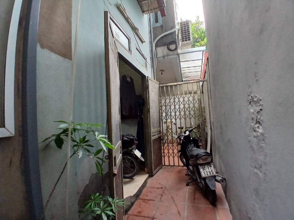 Bán nhà Vĩnh Hưng - diện tích 37.2m2 2 tầng - Nhà cũ xác định bán đất - giá 4 tỷ