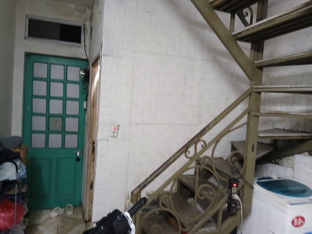 Bán nhà Vĩnh Hưng - diện tích 37.2m2 2 tầng - Nhà cũ xác định bán đất - giá 4 tỷ