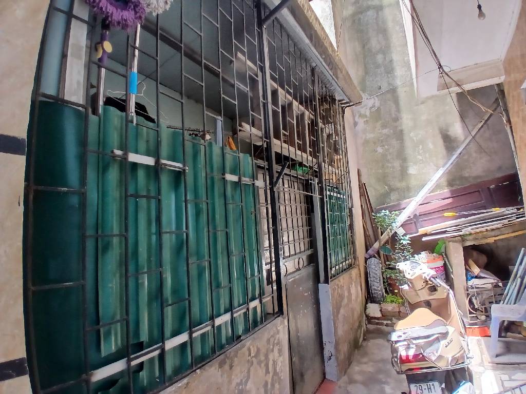 Bán nhà Lĩnh Nam - diện tích 28m2 1 tầng - Nhà đẹp hiếm có - giá 2,8 tỷ