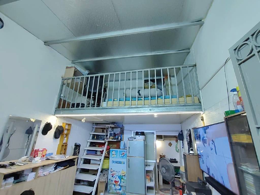 Bán nhà Lĩnh Nam - diện tích 28m2 1 tầng - Nhà đẹp hiếm có - giá 2,8 tỷ