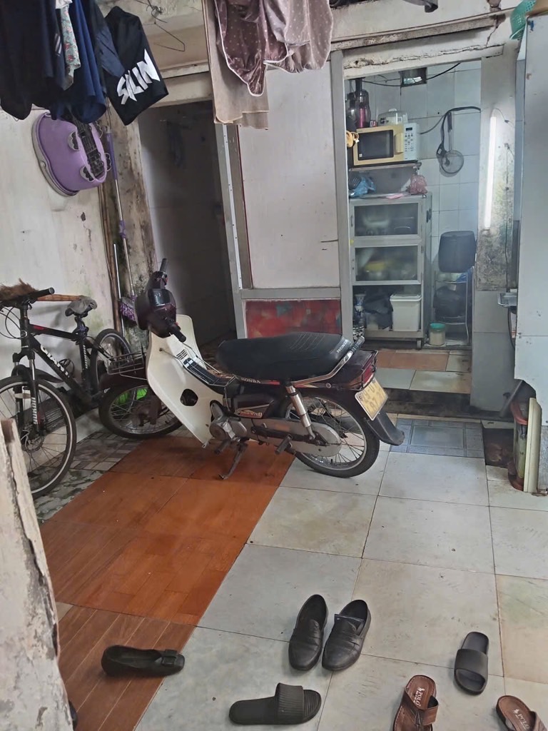 Bán nhà Quỳnh Lôi - diện tích 51.9m2 1 tầng - Nhà lô góc, 2 mặt ngõ trước sau - giá 10 tỷ