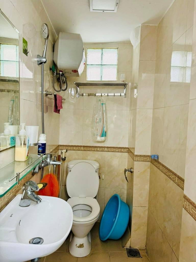 Bán nhà Trương Định - 30m 5 tầng - cách 1 nhà ra mặt phố - giá nhỉnh 7 tỷ