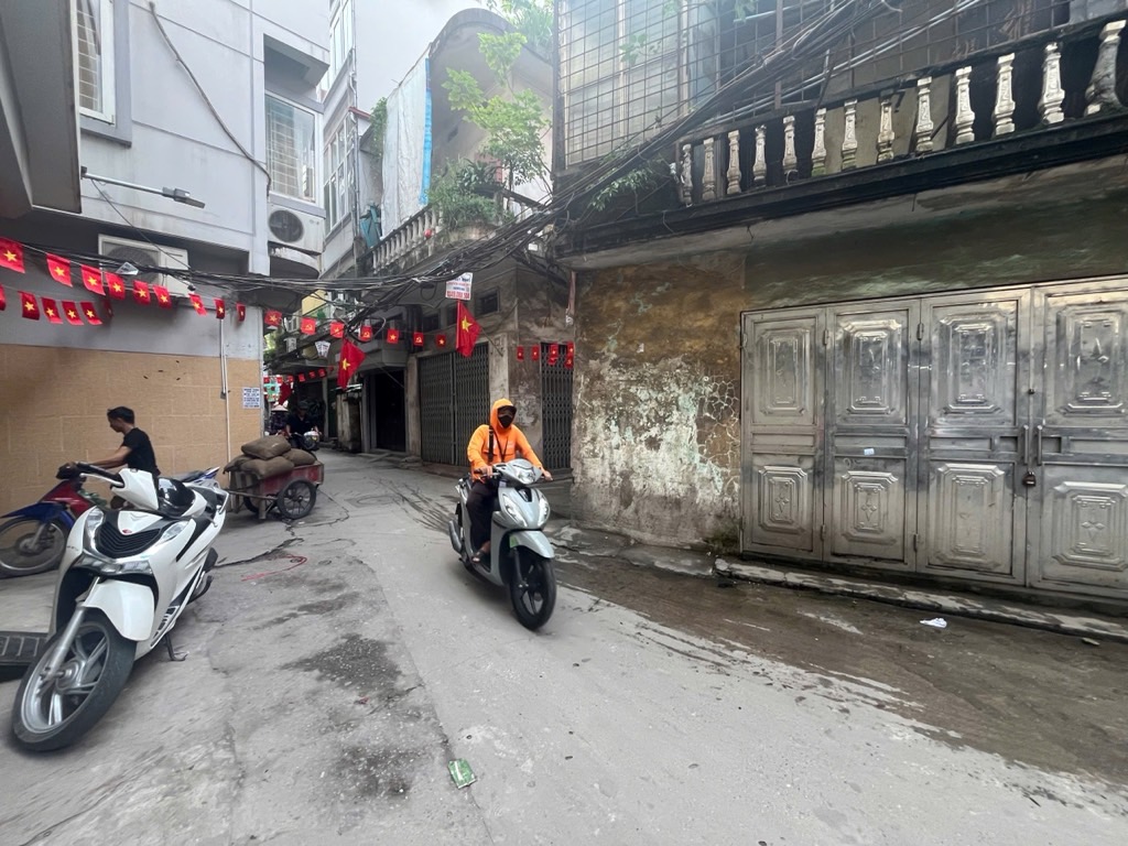 Bán nhà Linh Quang - diện tích 54m2 2 tầng - ô tô đỗ cửa - giá 13,5 tỷ