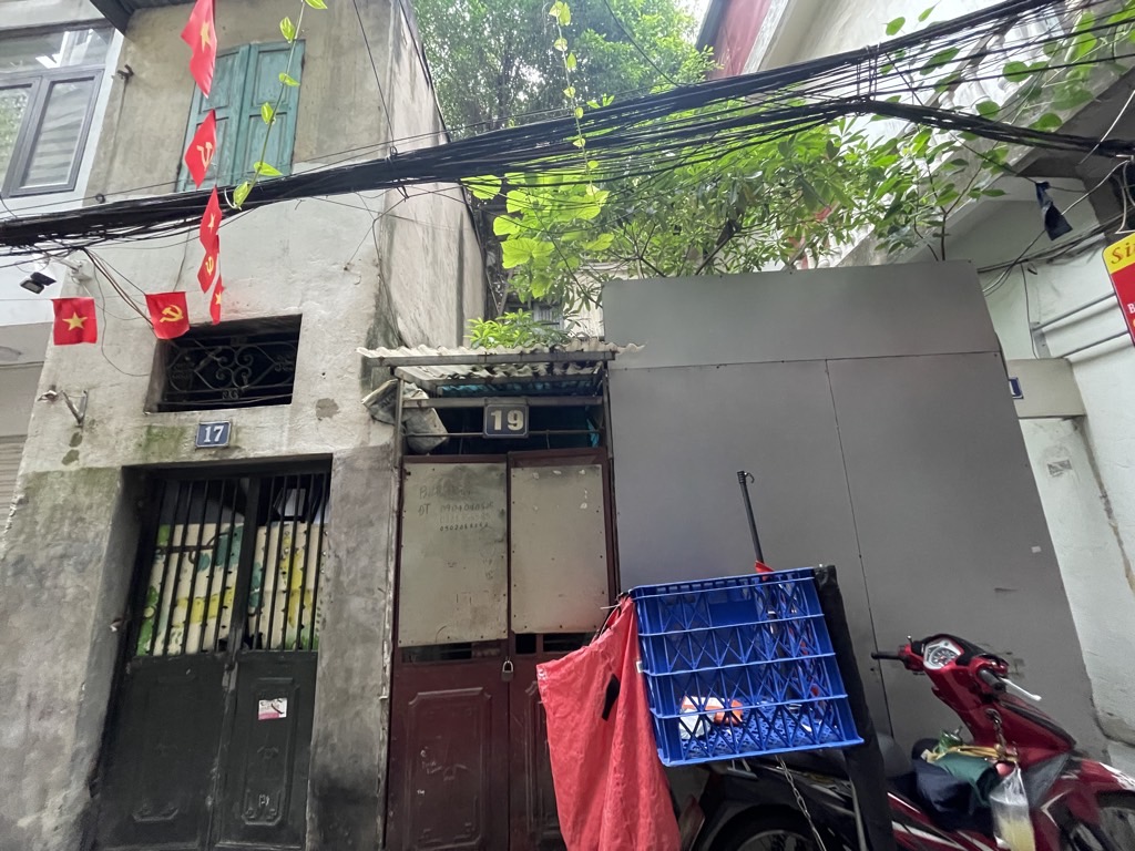 Bán nhà Đồng Nhân - diện tích 33m2 2 tầng - Lô góc - giá 9,2 tỷ