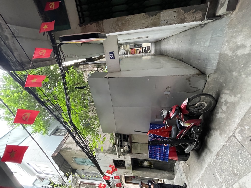 Bán nhà Đồng Nhân - diện tích 33m2 2 tầng - Lô góc - giá 9,2 tỷ