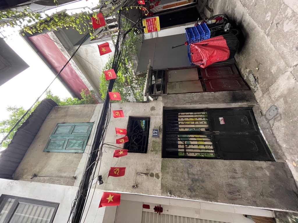 Bán nhà Đồng Nhân - diện tích 33m2 2 tầng - Lô góc - giá 9,2 tỷ