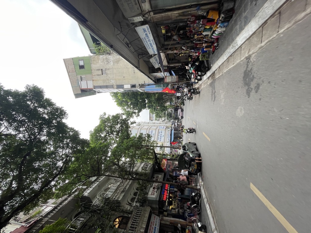 Bán nhà Đồng Nhân - diện tích 33m2 2 tầng - Lô góc - giá 9,2 tỷ