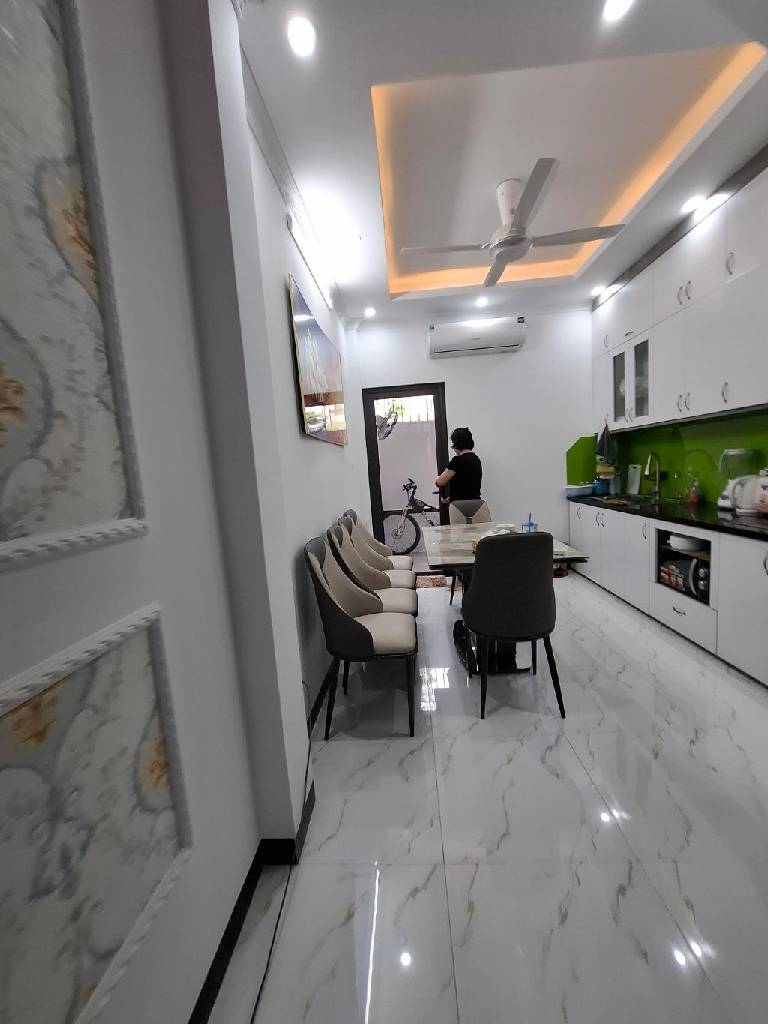 Bán nhà Nguyễn Khoái - diện tích 43m2 4 tầng - Ngõ vào ba gác, hai mặt thoáng - giá 7,85 tỷ