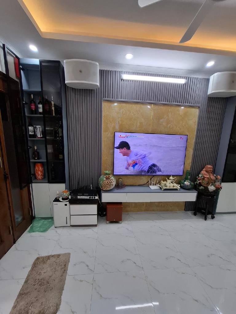 Bán nhà Nguyễn Khoái - diện tích 43m2 4 tầng - Ngõ vào ba gác, hai mặt thoáng - giá 7,85 tỷ