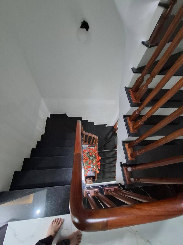 Bán nhà Nguyễn Khoái - diện tích 43m2 4 tầng - Ngõ vào ba gác, hai mặt thoáng - giá 7,85 tỷ