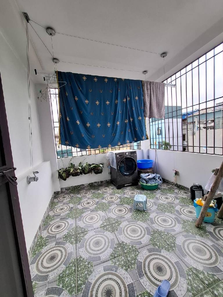 Bán nhà Nguyễn Khoái - diện tích 43m2 4 tầng - Ngõ vào ba gác, hai mặt thoáng - giá 7,85 tỷ