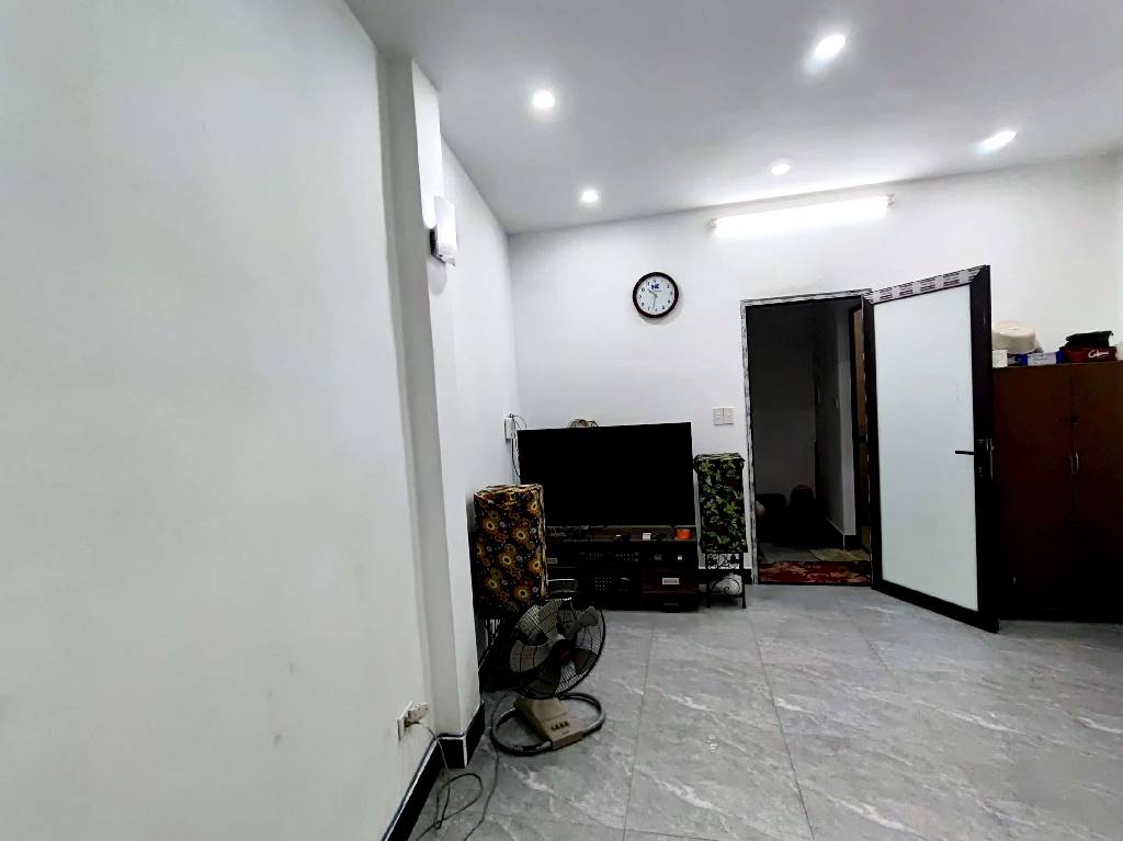 Bán nhà Minh Khai - diện tích 32m2 4 tầng - Ngách rộng rãi, thoáng - giá 6,8 tỷ