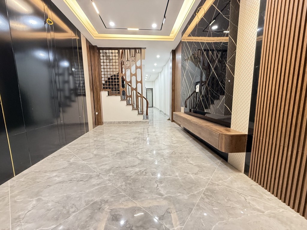 Bán nhà Nguyễn An Ninh - diện tích 54m2 6 tầng - Thang máy - giá 17,3 tỷ