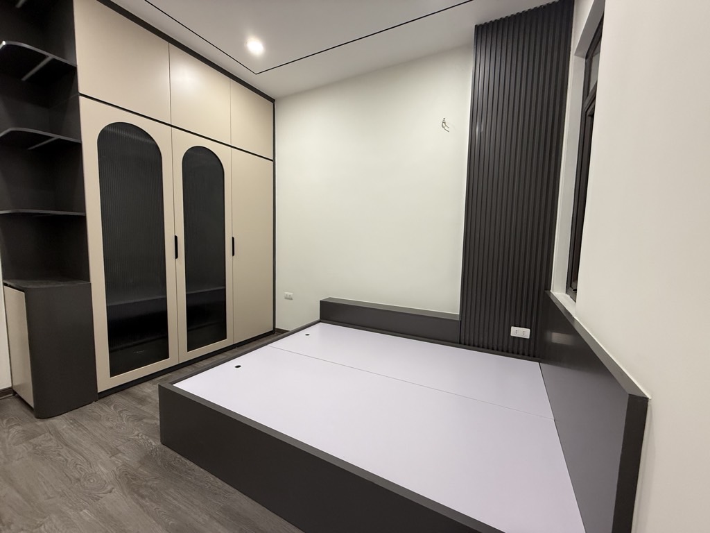 Bán nhà Nguyễn An Ninh - diện tích 54m2 6 tầng - Thang máy - giá 17,3 tỷ