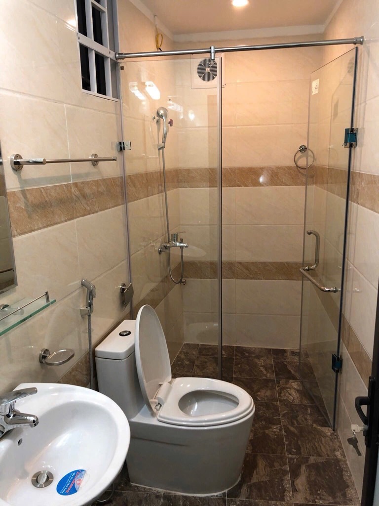 Bán nhà Đại La - 50m2 5 tầng - lô góc, 8 phòng cho thuê dòng tiền tốt - giá 12,8 tỷ