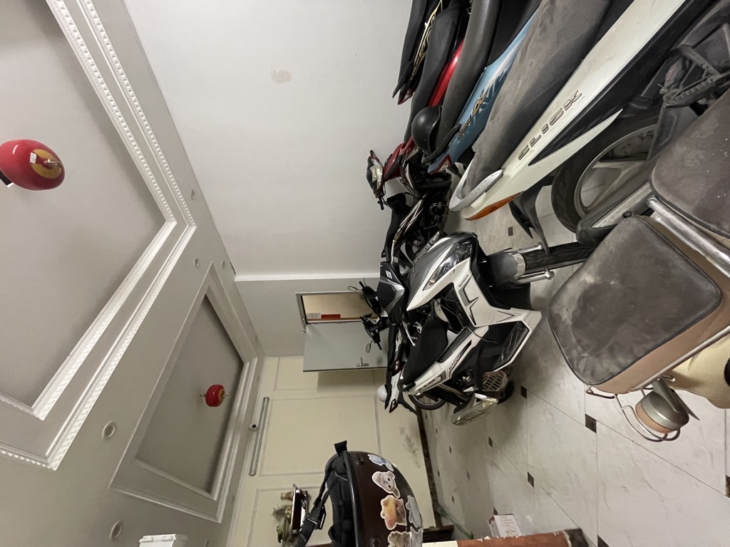 Bán nhà Đại La - 50m2 5 tầng - lô góc, 8 phòng cho thuê dòng tiền tốt - giá 12,8 tỷ