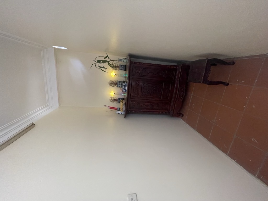 Bán nhà Trương Định - diện tích 52m2 4 tầng - Nhà đẹp, ô tô 30m - giá 10 tỷ