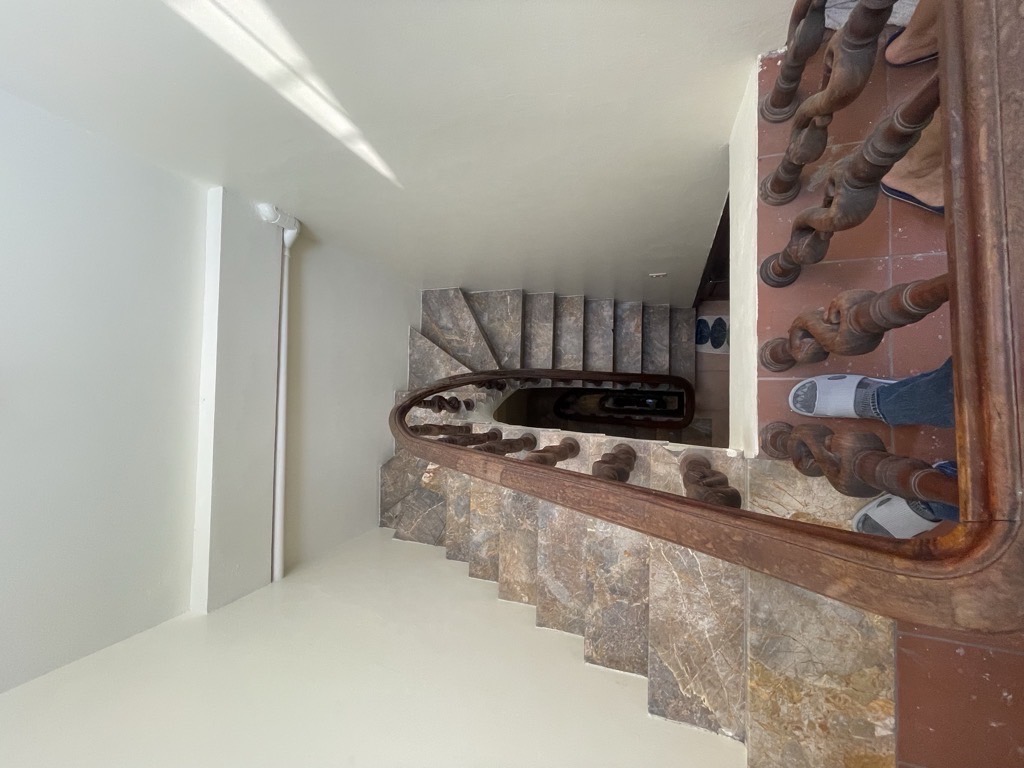 Bán nhà Trương Định - diện tích 52m2 4 tầng - Nhà đẹp, ô tô 30m - giá 10 tỷ