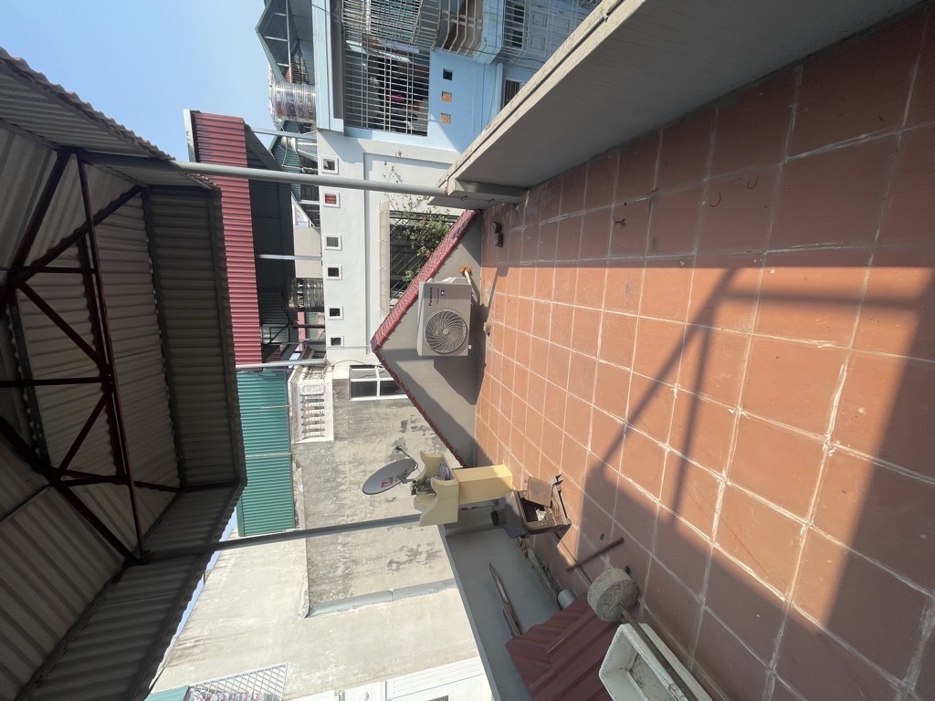 Bán nhà Trương Định - diện tích 52m2 4 tầng - Nhà đẹp, ô tô 30m - giá 10 tỷ