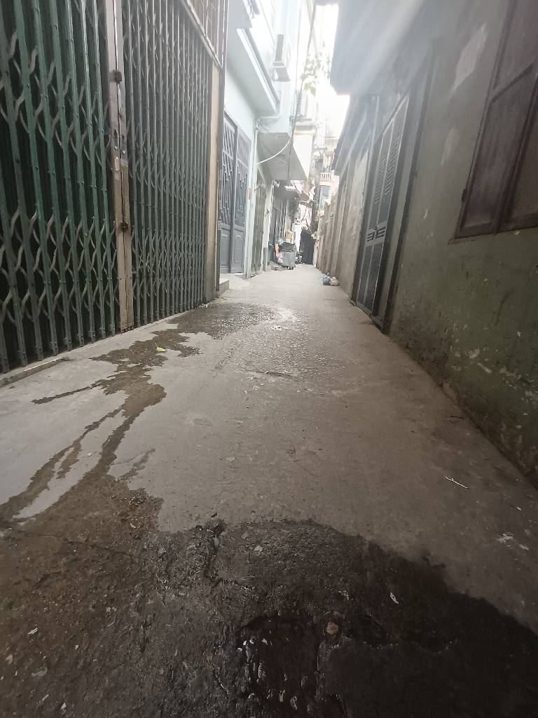 Bán nhà Gốc Đề - diện tích 42m2 3 tầng - ngõ thông, gần ô tô - giá 9,3 tỷ