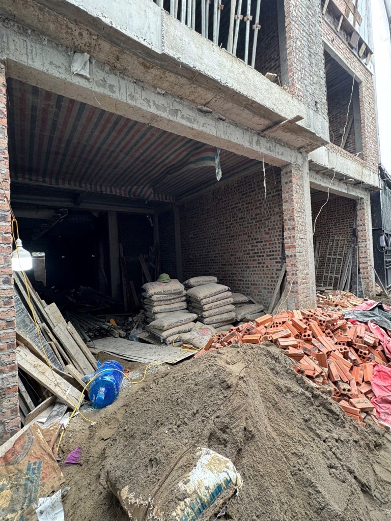 Bán nhà Nguyễn Khoái - diện tích 67,7m2 5 tầng - Nhà mới 5 tầng - giá 19,5 tỷ