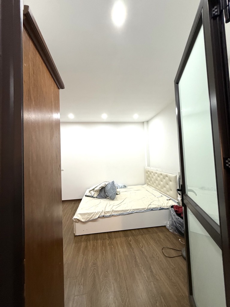 Bán nhà Lê Trọng Tấn - diện tích 30m2 5 tầng - Gần đường vành đai 2,5 - giá 8,5 tỷ