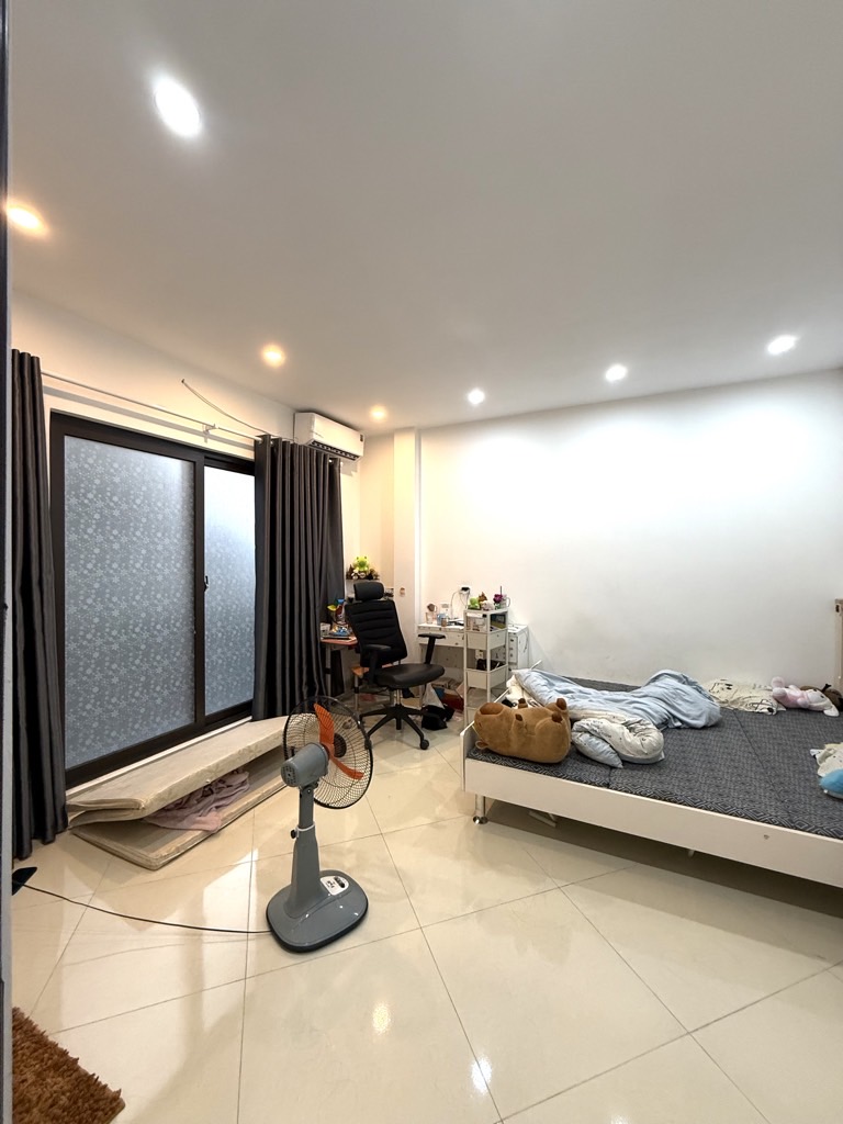 Bán nhà Lê Trọng Tấn - diện tích 30m2 5 tầng - Gần đường vành đai 2,5 - giá 8,5 tỷ