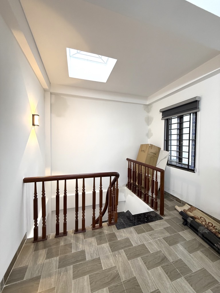 Bán nhà Lê Trọng Tấn - diện tích 30m2 5 tầng - Gần đường vành đai 2,5 - giá 8,5 tỷ