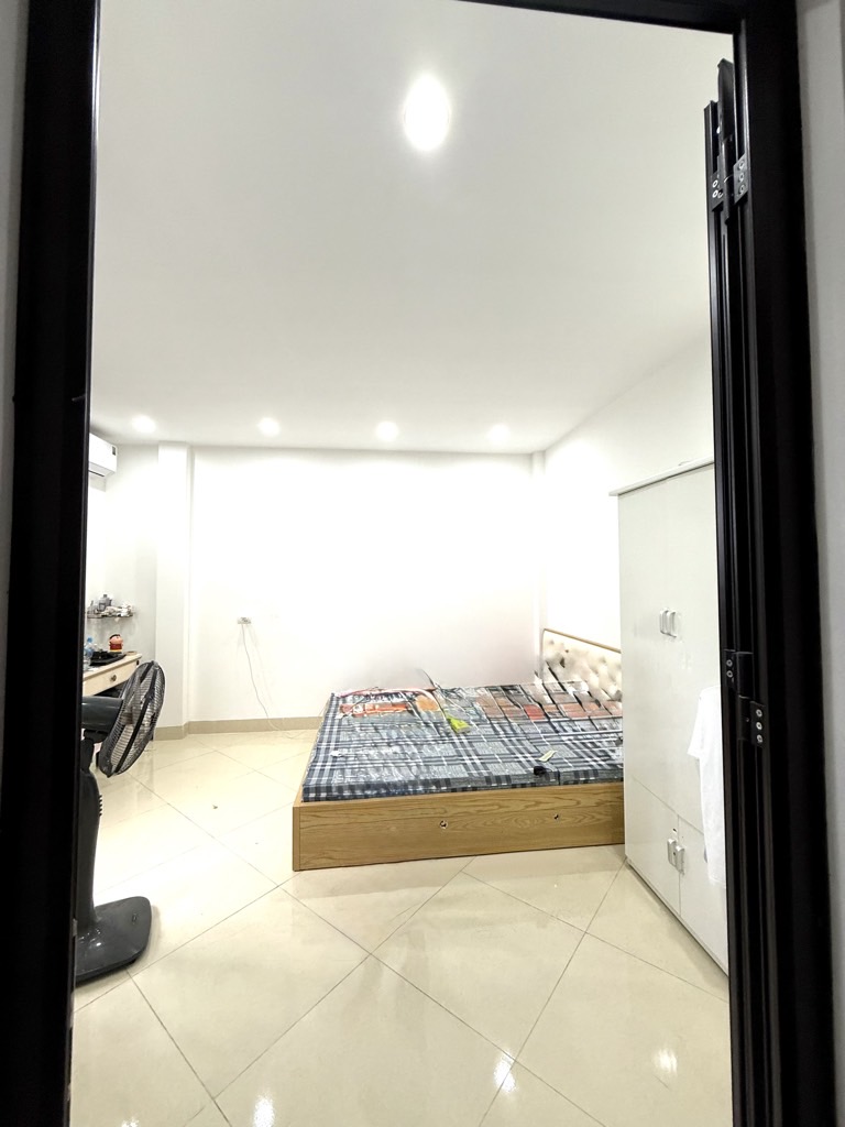 Bán nhà Lê Trọng Tấn - diện tích 30m2 5 tầng - Gần đường vành đai 2,5 - giá 8,5 tỷ