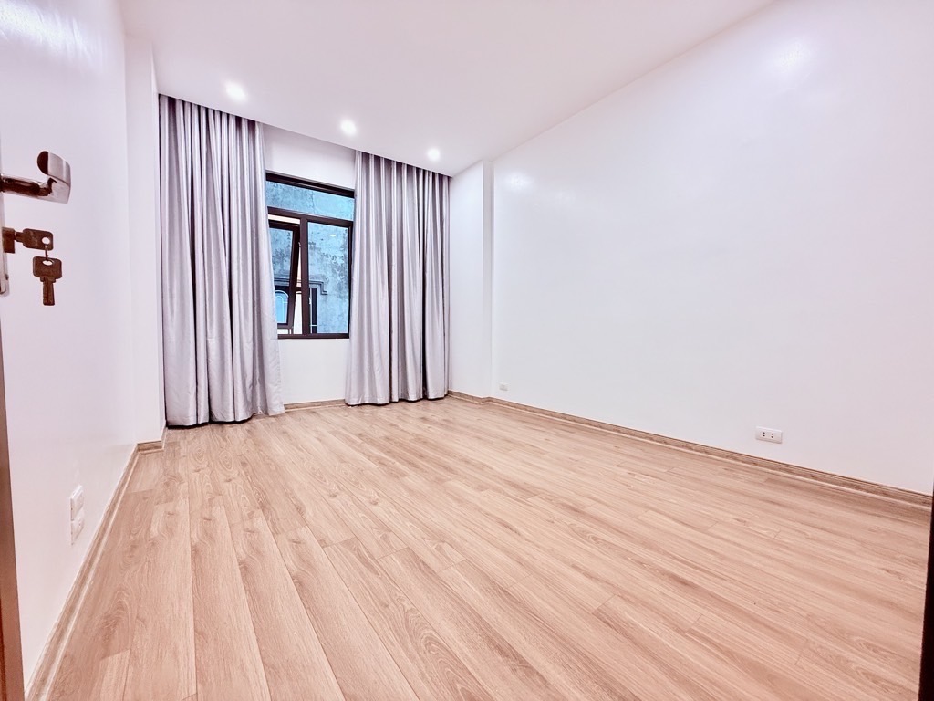 Bán nhà Minh Khai Hai Bà Trưng - 7m2 40 tầng - lô góc full nội thất trung tâm - giá 9,5 tỷ