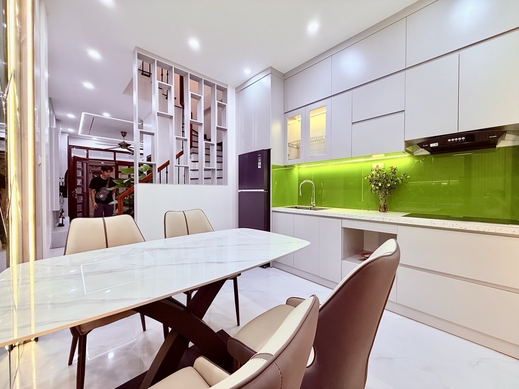 Bán nhà Minh Khai Hai Bà Trưng - 7m2 40 tầng - lô góc full nội thất trung tâm - giá 9,5 tỷ