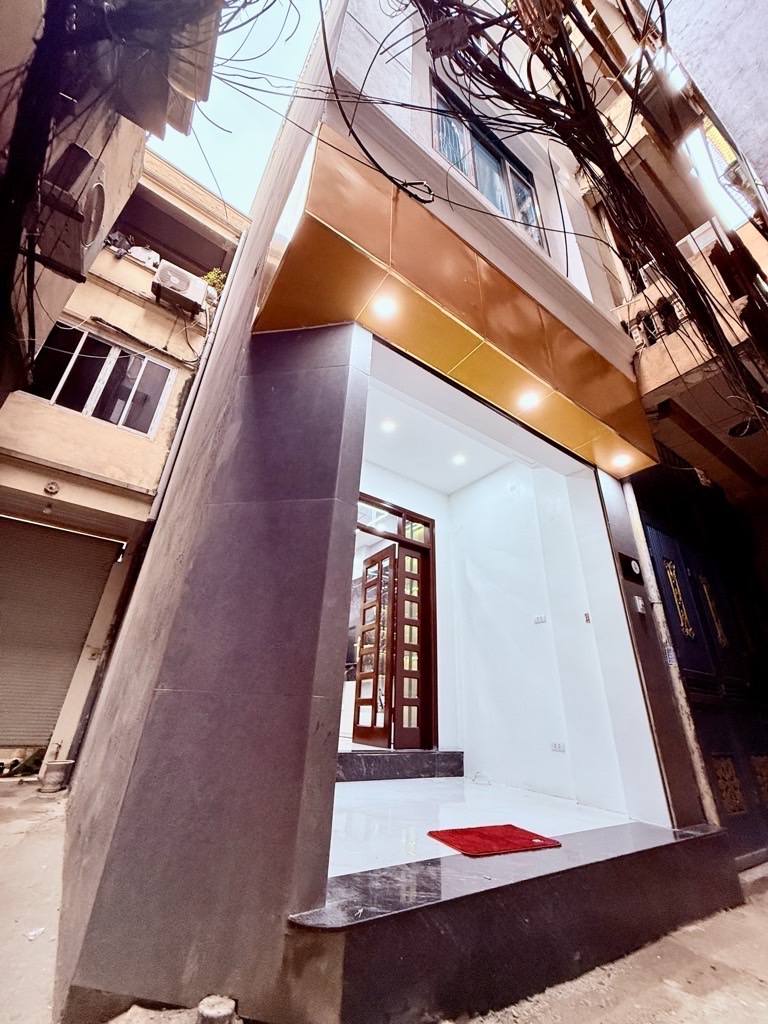 Bán nhà Minh Khai Hai Bà Trưng - 7m2 40 tầng - lô góc full nội thất trung tâm - giá 9,5 tỷ