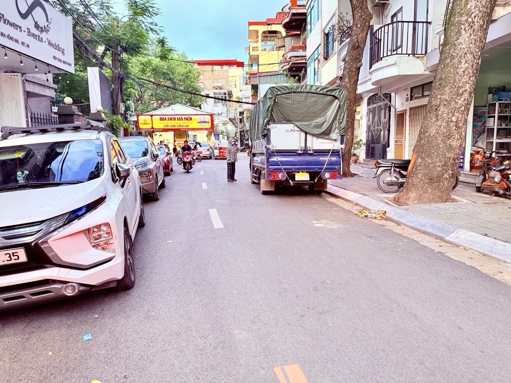 Bán nhà Minh Khai Hai Bà Trưng - 7m2 40 tầng - lô góc full nội thất trung tâm - giá 9,5 tỷ