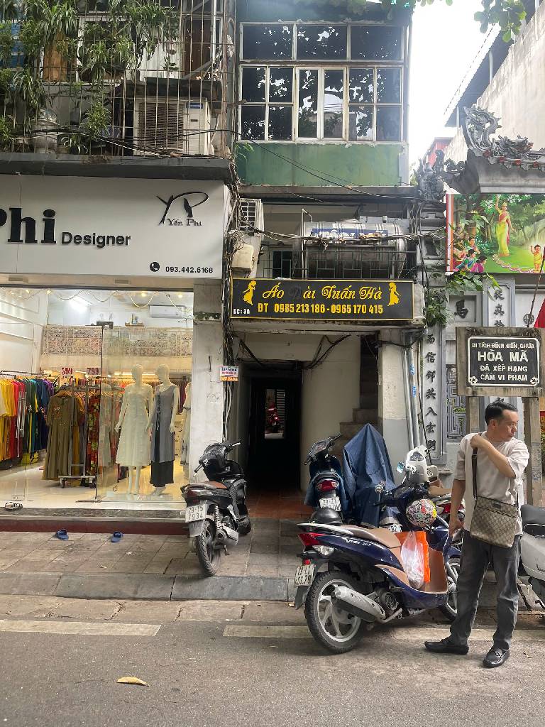 Bán nhà Phùng Khắc Khoan - diện tích 25m2 1 tầng - Mặt phố VIP - giá 14 tỷ