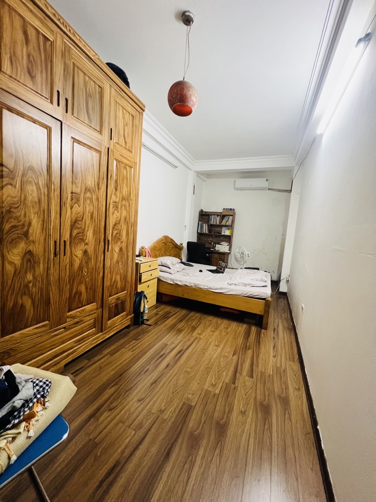 Bán nhà Nguyễn Trãi - diện tích 34.1m2 4 tầng - Cách ô tô 10m - giá 7,4 tỷ